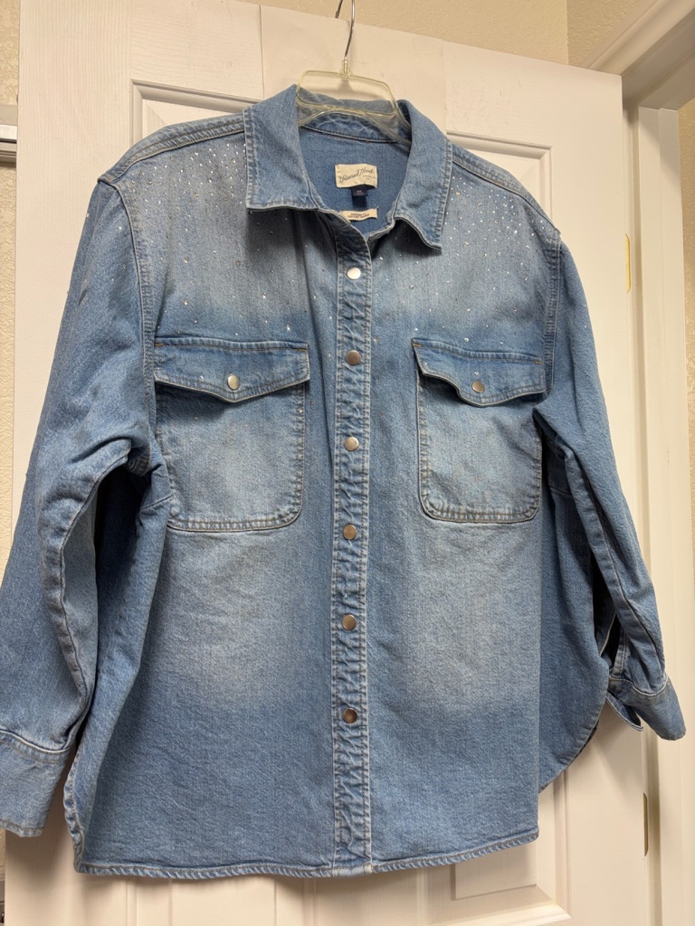 Universal Thread Light Blue Denim Snap-Front Jacket with Rhinestones - Picture 2 of 10